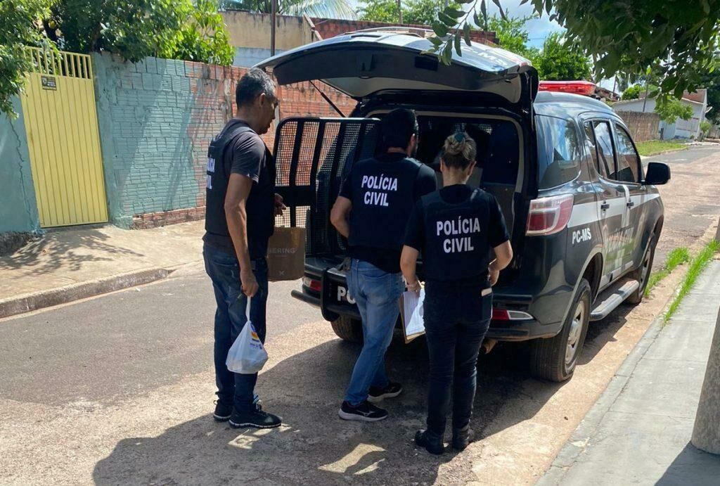 Imagem de compartilhamento para o artigo Polícia Civil apreende arsenal durante Operação Contra Violência Doméstica em Coxim da MS Todo dia